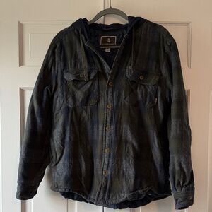 LEGENDARY OUTFITTERS PLAID QUILTED FLANNEL JACKET HOODIE SIZE MEDIUM GRAY GREEN